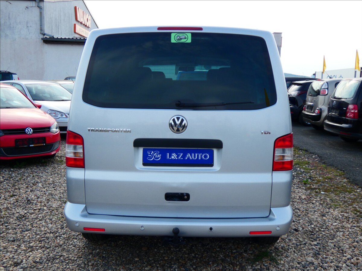 Volkswagen Transporter Kombi 2,5 l 96 kw