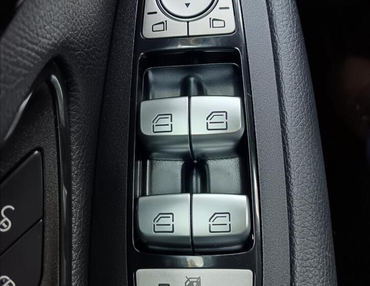 Mercedes-Benz GLC 26