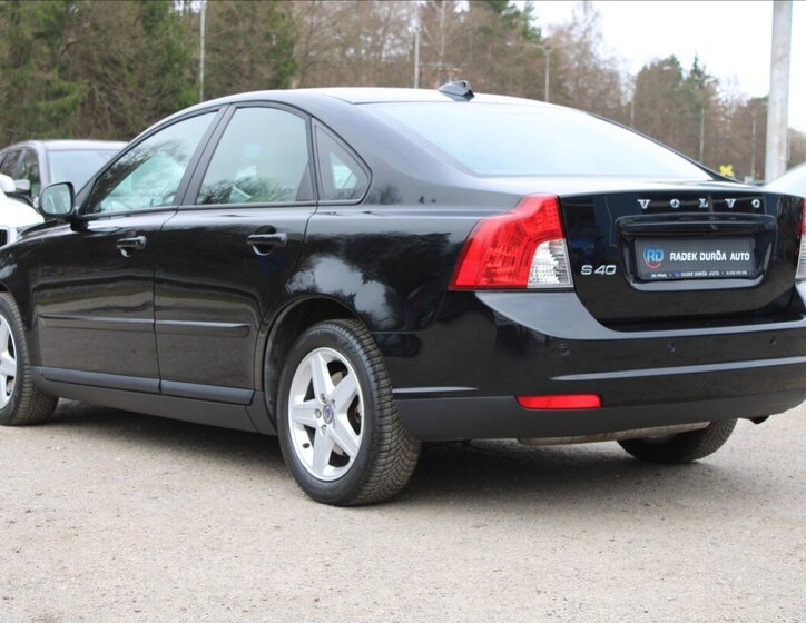 Volvo S40 Sedan / Limuzína 2,4 l 125 kw
