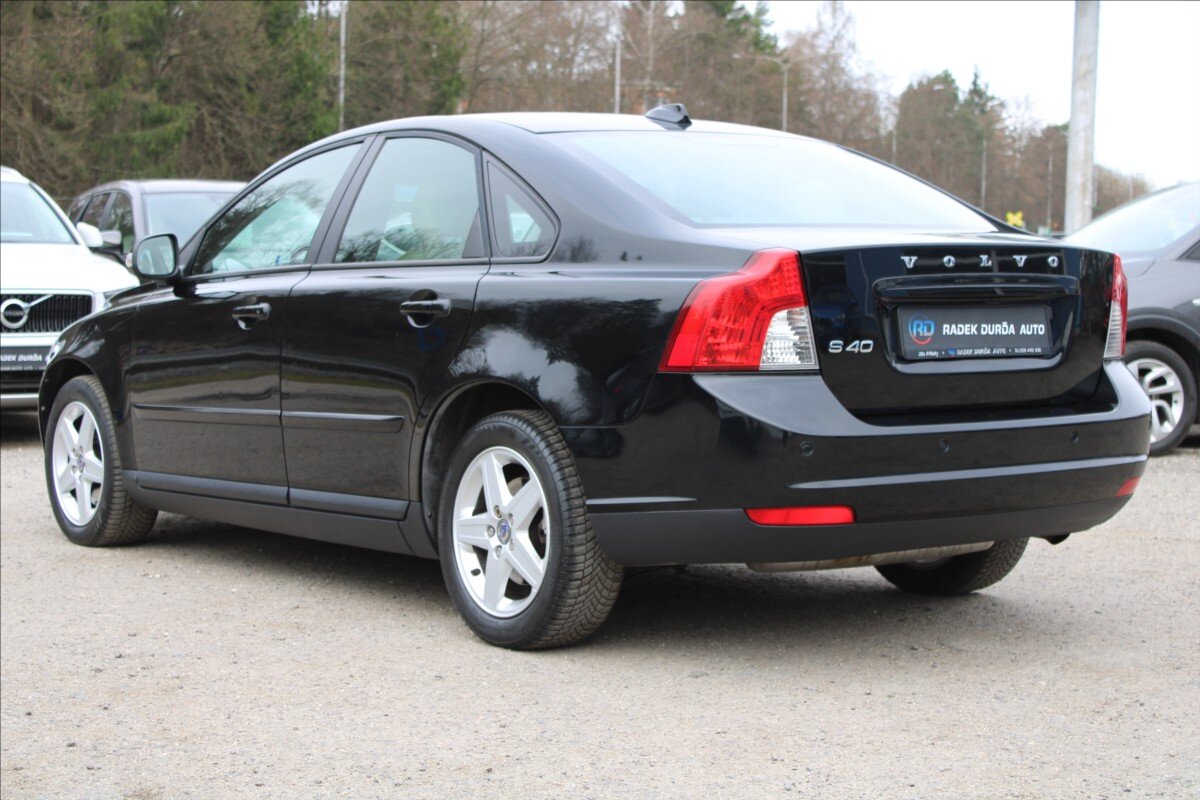 Volvo S40 Sedan / Limuzína 2,4 l 125 kw