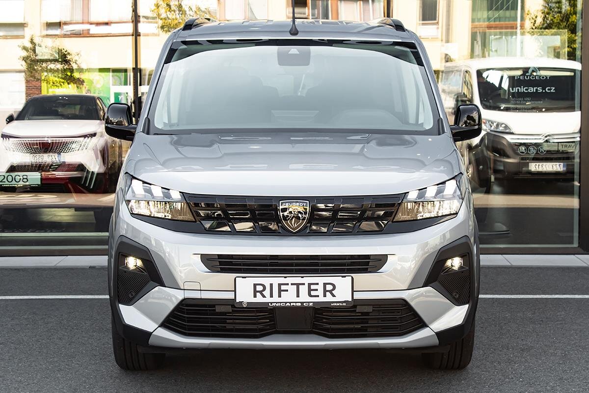 Peugeot Rifter MPV 1,5 l 96 kw