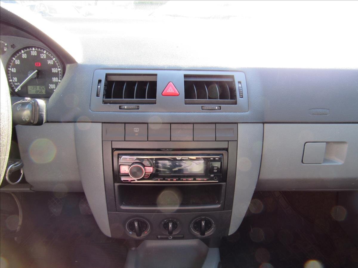 Škoda Fabia Hatchback 1,2 l 40 kw