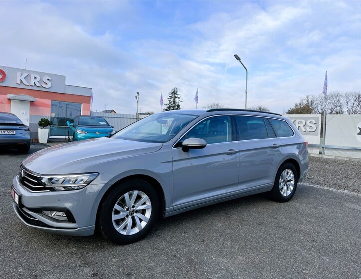 Volkswagen Passat 10