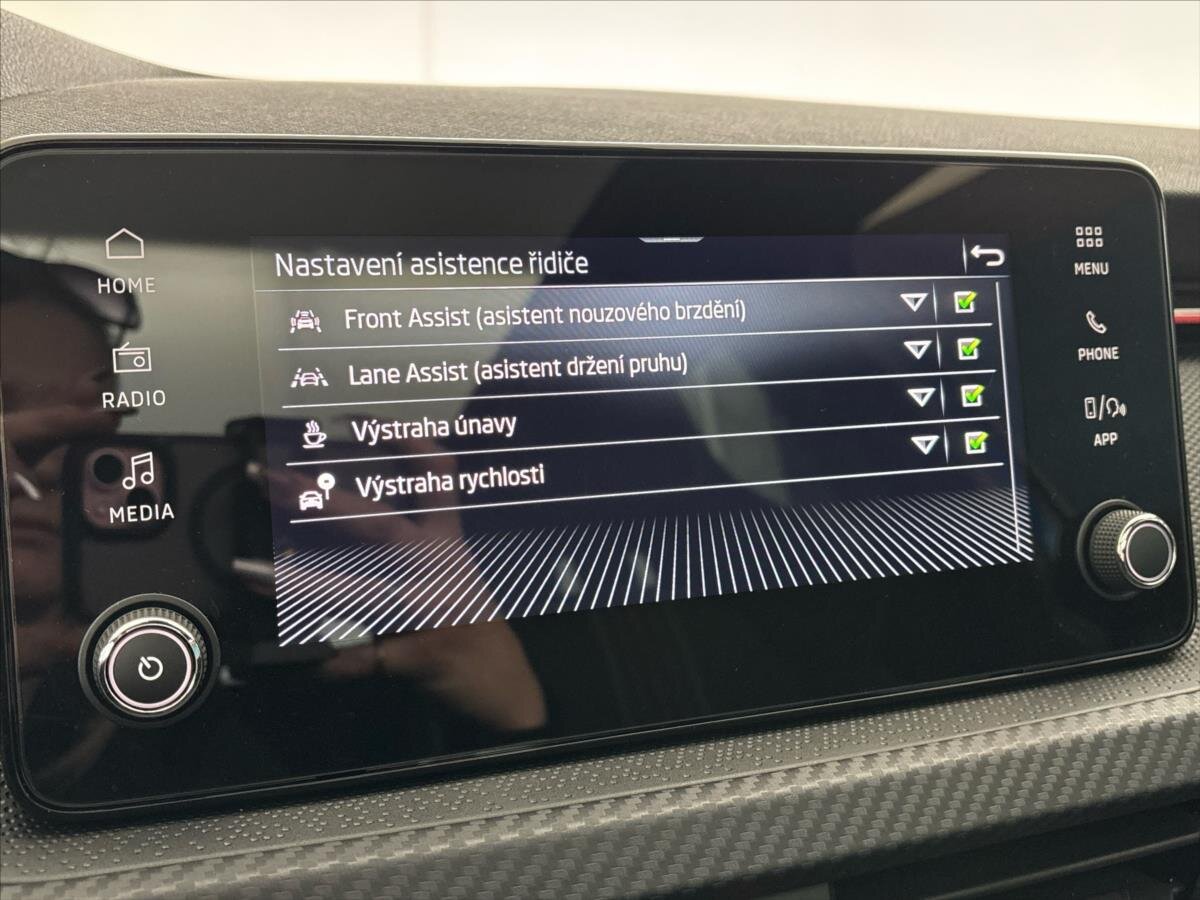 Škoda Scala Hatchback 999,0 85 kw