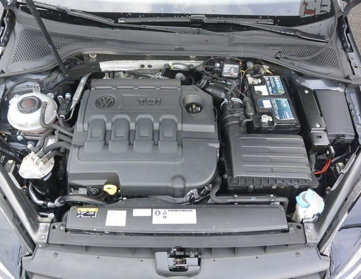 Volkswagen Golf Kombi 2,0 l 110 kw