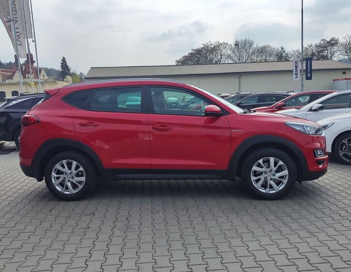 Hyundai Tucson SUV / Terénní 1,6 l 100 kw