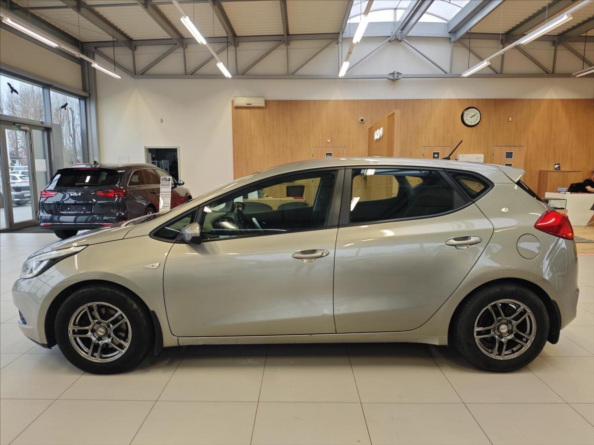KIA Ceed Hatchback 1,4 l 73 kw