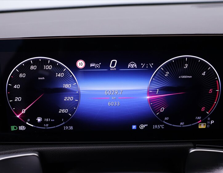 Mercedes-Benz GLB SUV 2,0 l 110 kw