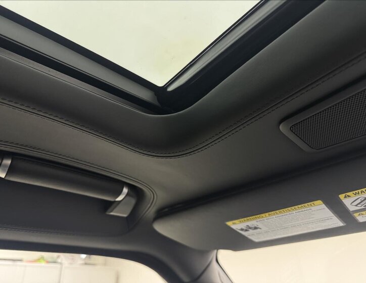 Land Rover Range Rover SUV 5,0 l 405 kw