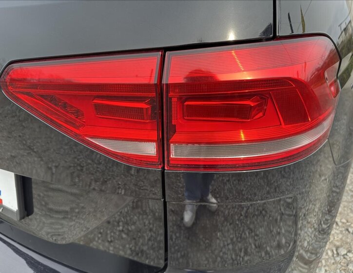 Volkswagen Touran MPV 1,2 l 81 kw