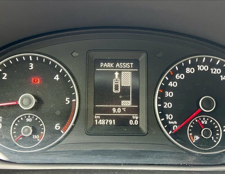 Volkswagen Touran MPV 1,6 l 77 kw