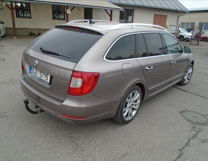 Škoda Superb Kombi 2,0 l 125 kw