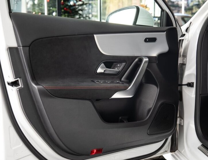 Mercedes-Benz Třídy A 10