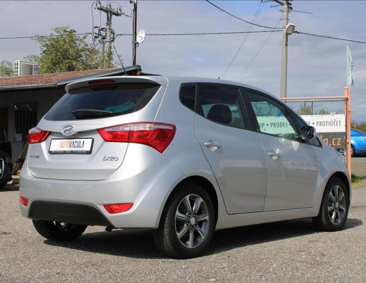 Hyundai ix20 5