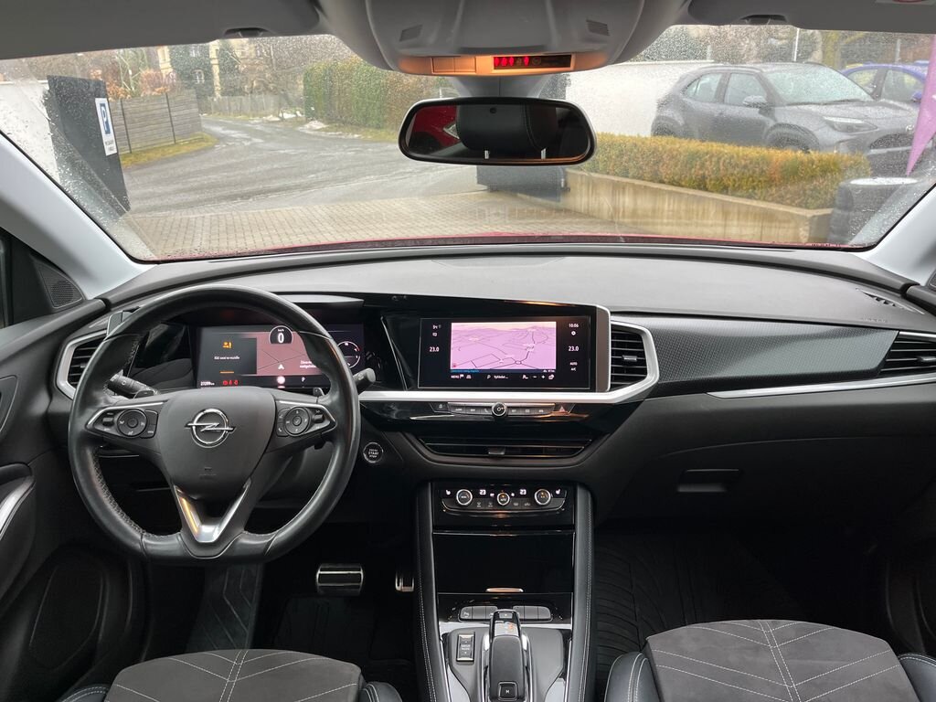 Opel Grandland SUV 1,2 l 96 kw