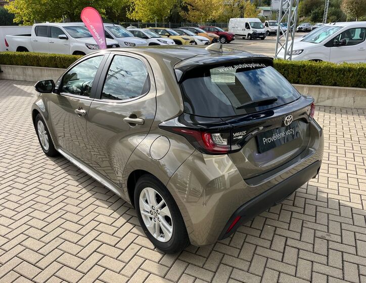 Toyota Yaris 4