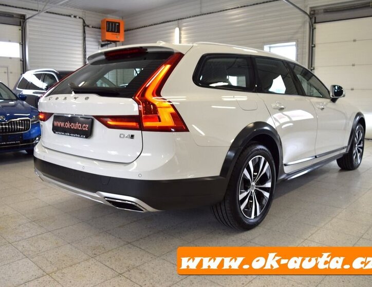 Volvo V90 Kombi 2,0 l 140 kw