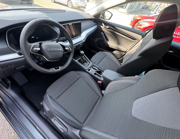 Škoda Octavia Sedan / Limuzína 1,5 l 110 kw