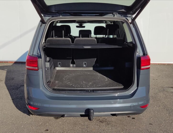 Volkswagen Touran MPV 1,5 l 110 kw