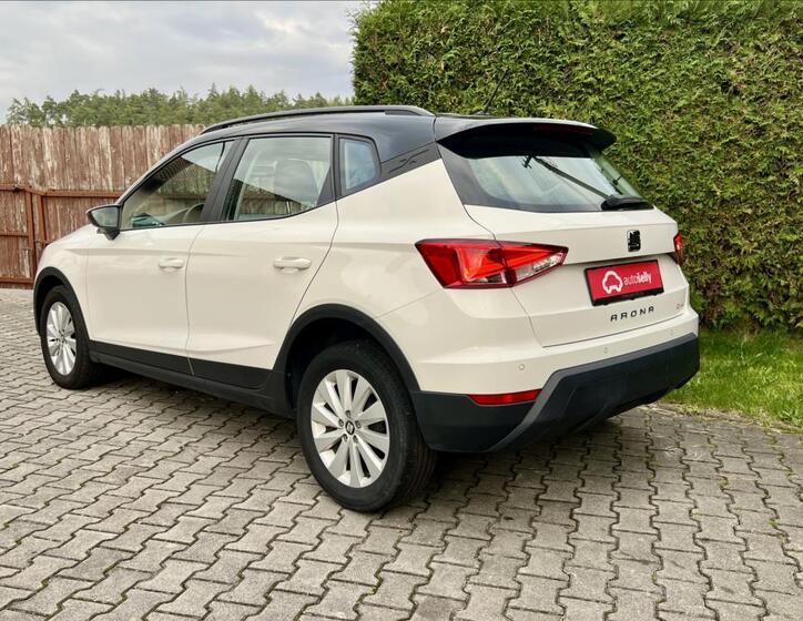 Seat Arona 4