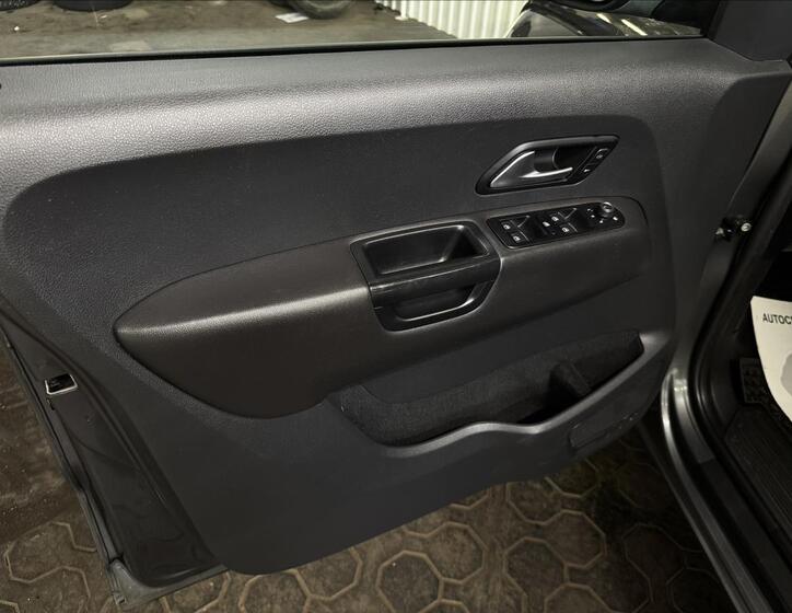 Volkswagen Amarok 14