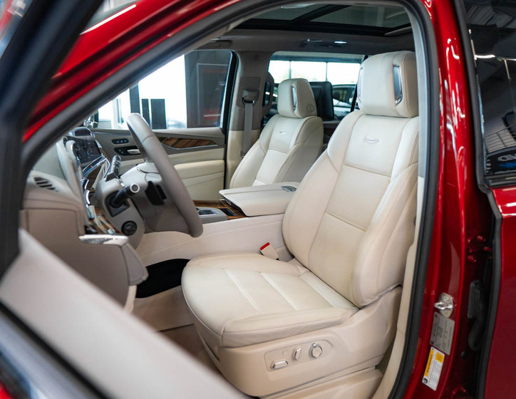 Cadillac Escalade 18