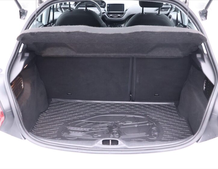 Peugeot 208 Hatchback 1,2 l 60 kw