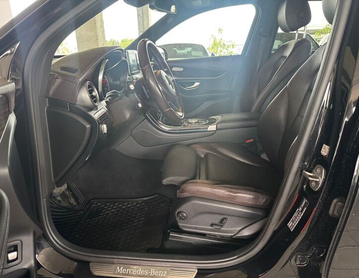 Mercedes-Benz GLC 11