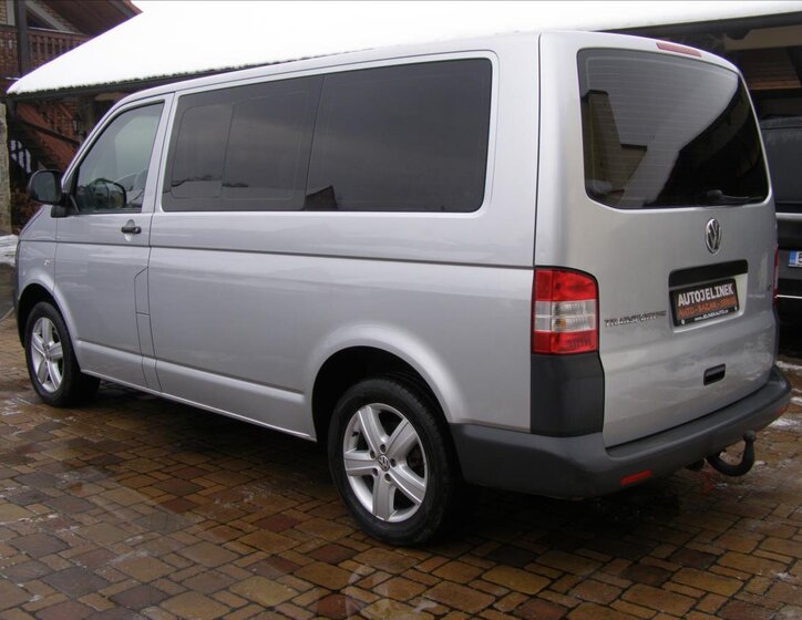 Volkswagen Caravelle 3