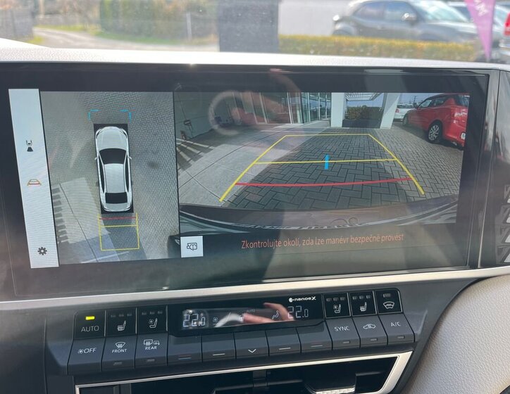 Toyota Camry Sedan / Limuzína 2,5 l 137 kw