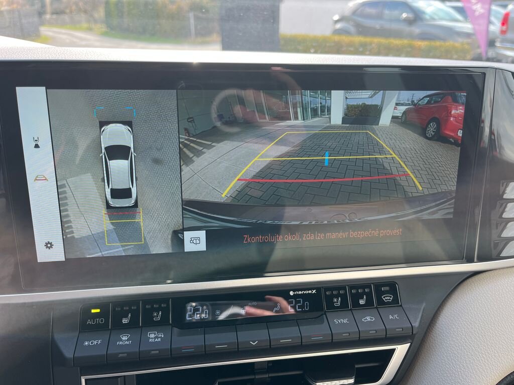 Toyota Camry Sedan / Limuzína 2,5 l 137 kw