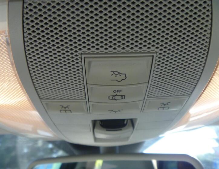 Mercedes-Benz Třídy C Kombi 2,1 l 100 kw