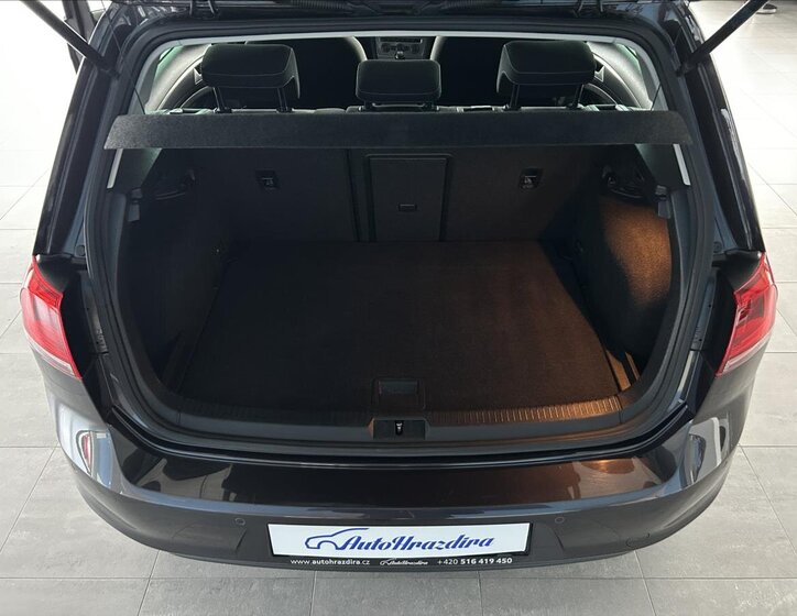 Volkswagen Golf Hatchback 1,2 l 81 kw