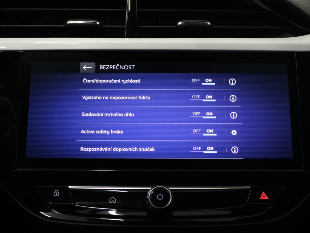 Opel Corsa Hatchback 1,2 l 55 kw