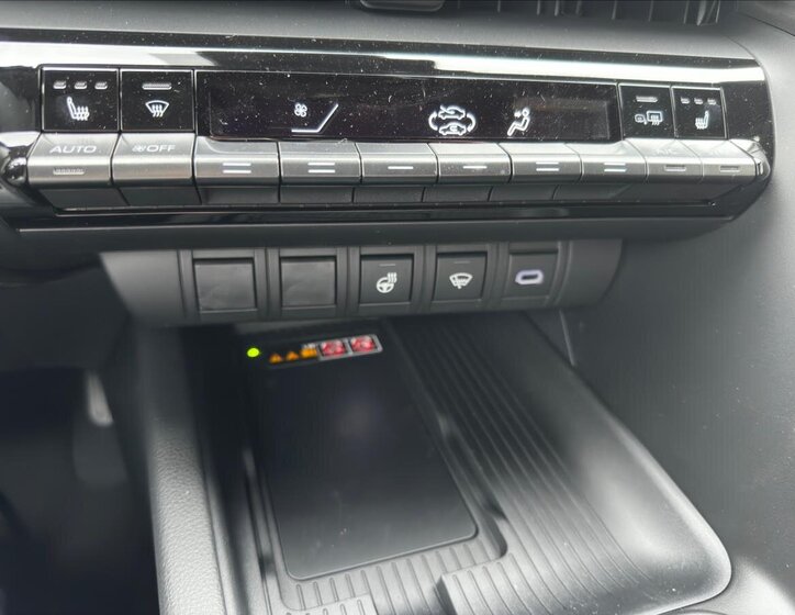 Toyota C-HR Hatchback 1,8 l 72 kw