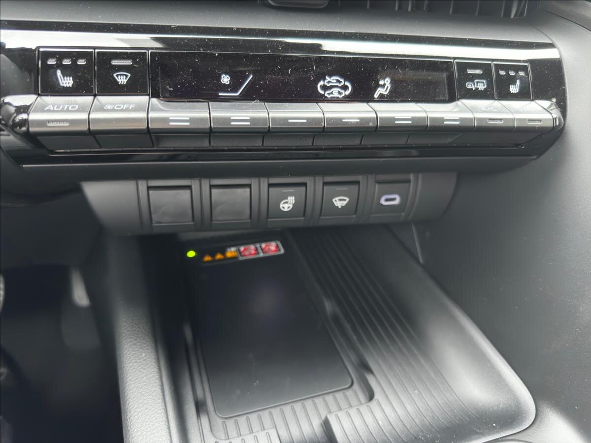 Toyota C-HR Hatchback 1,8 l 72 kw