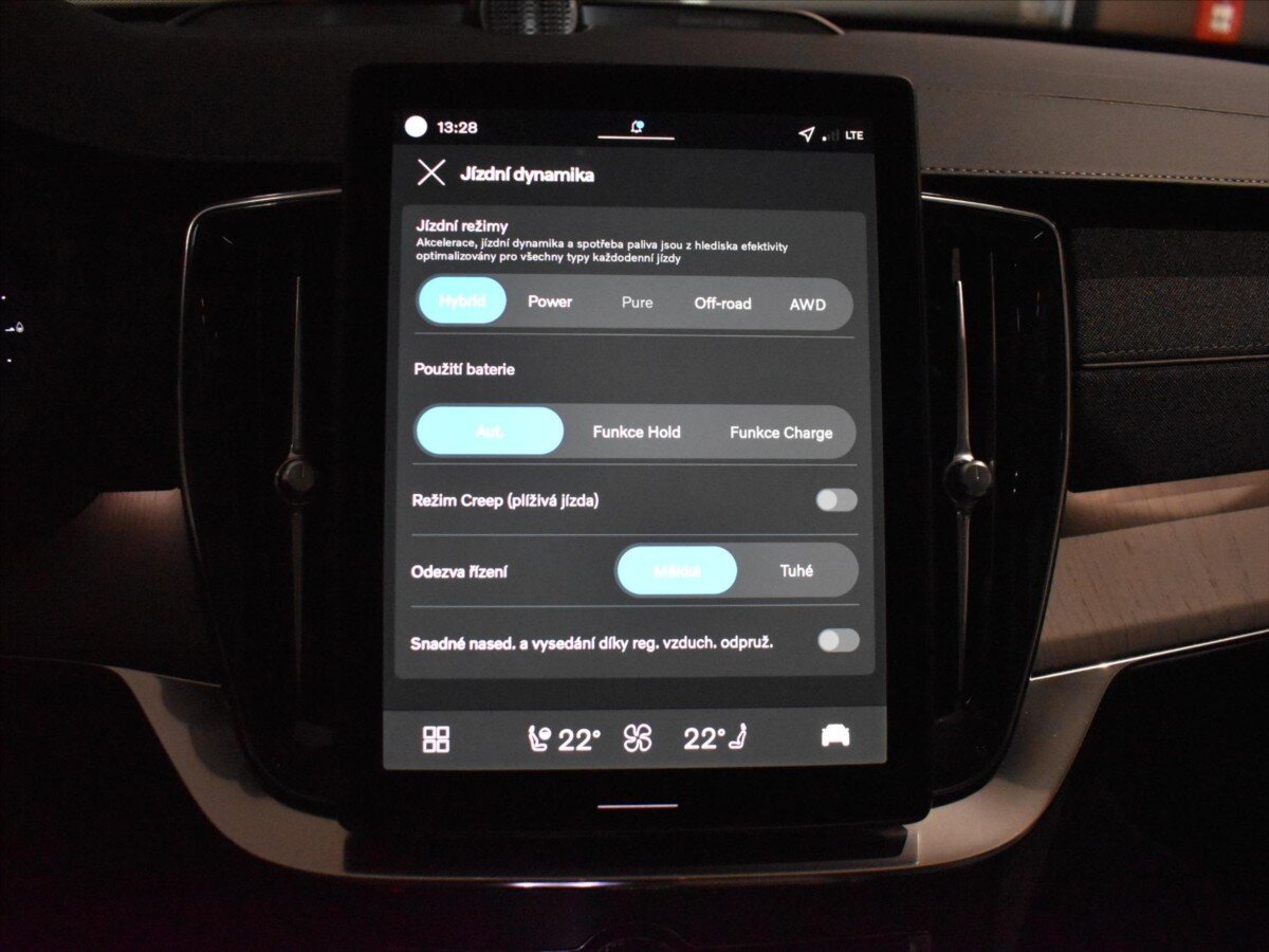 Volvo XC90 SUV / Terénní 2,0 l 228 kw