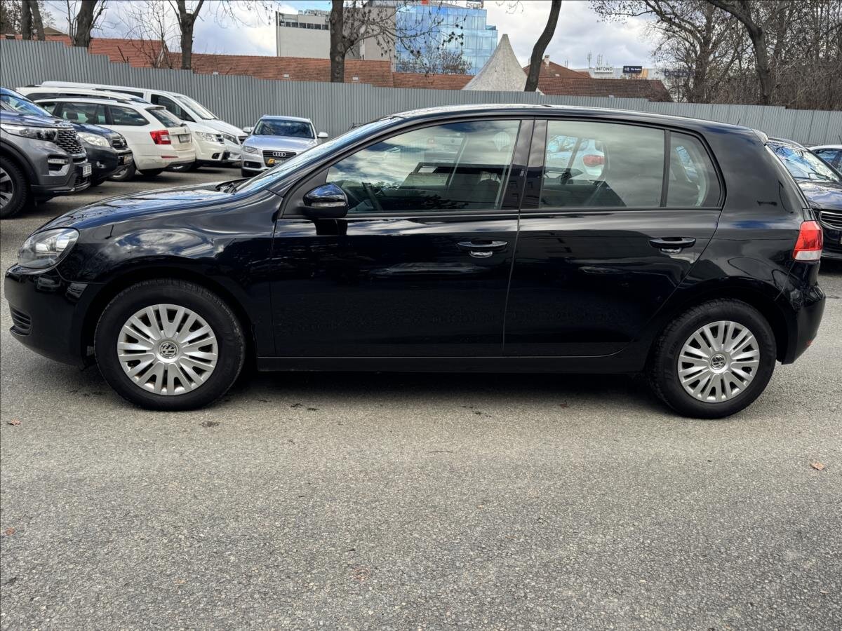 Volkswagen Golf Hatchback 1,6 l 77 kw