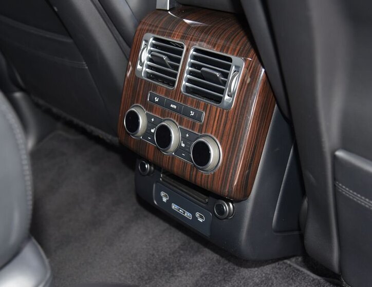 Land Rover Range Rover SUV / Terénní 4,4 l 250 kw