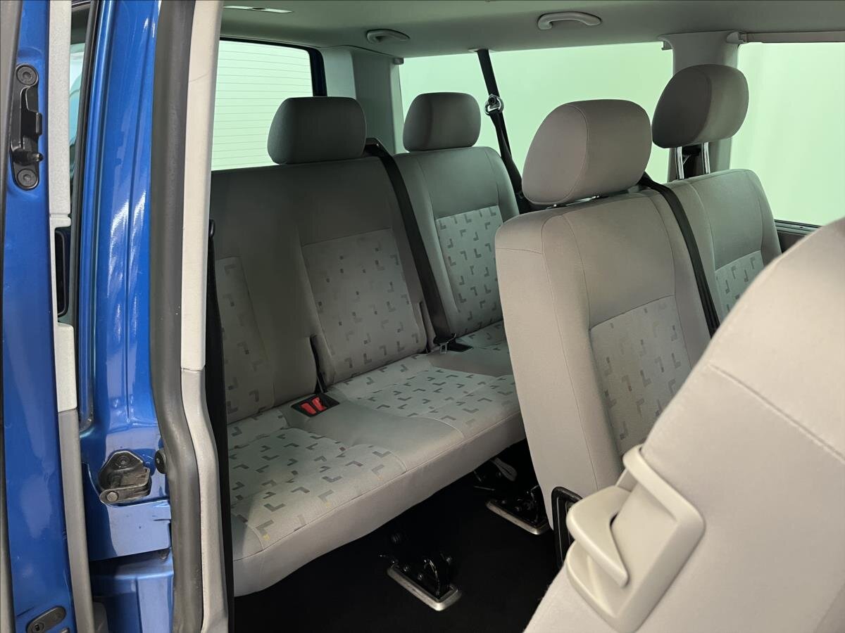 Volkswagen Caravelle Kombi 2,0 l 85 kw