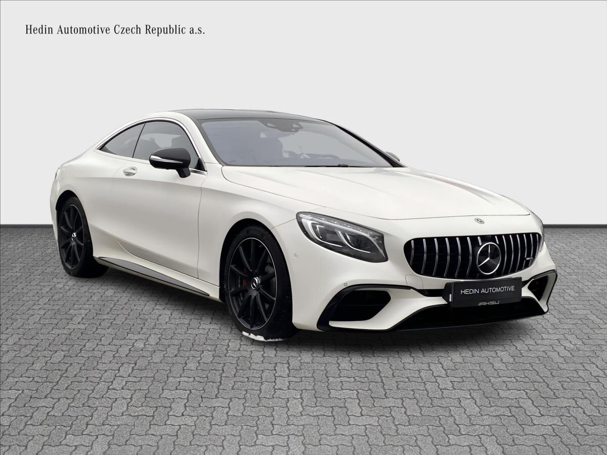 Mercedes-Benz Třídy S Kupé 4,0 l 450 kw