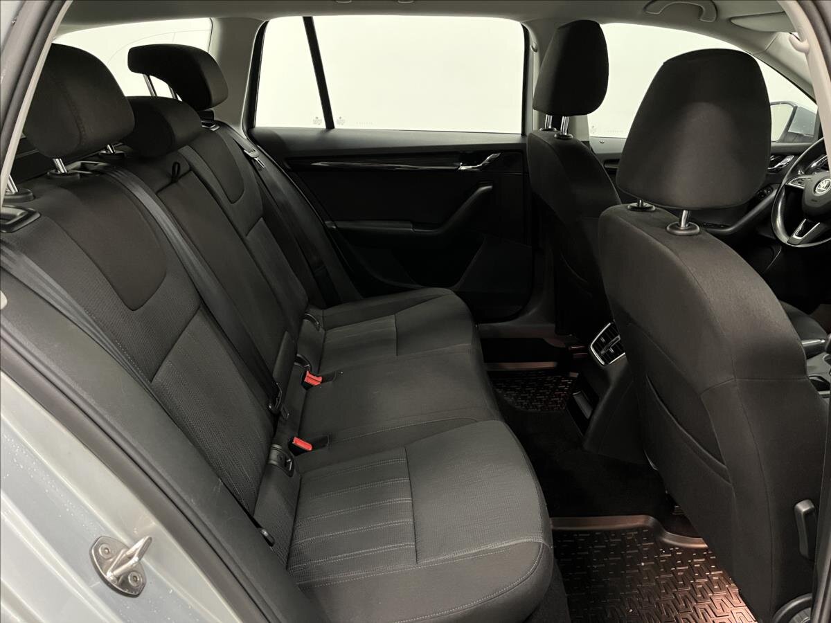 Škoda Octavia Kombi 2,0 l 110 kw