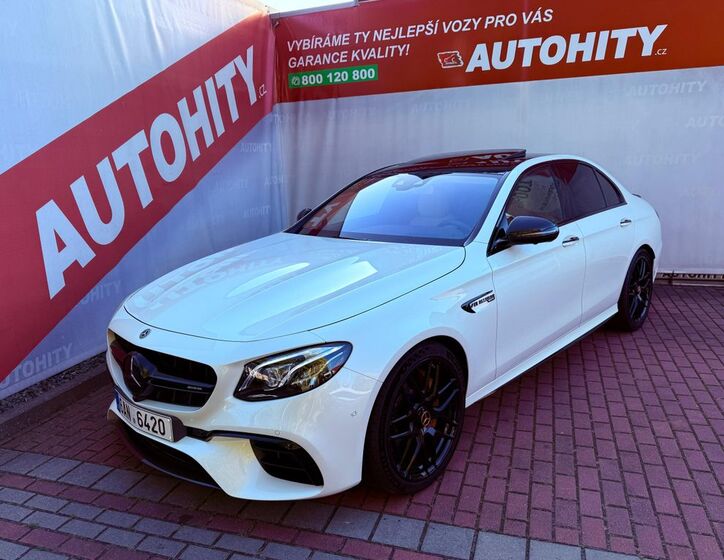 Mercedes-Benz Třídy E 1