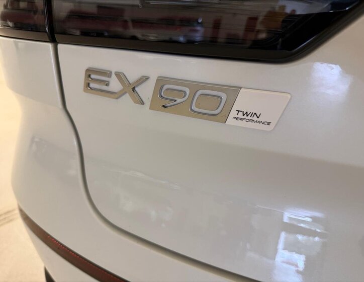 Volvo EX90 SUV / Terénní 0,0 380 kw