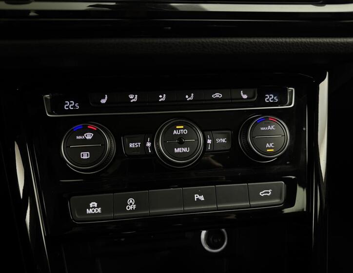 Volkswagen Touran 24