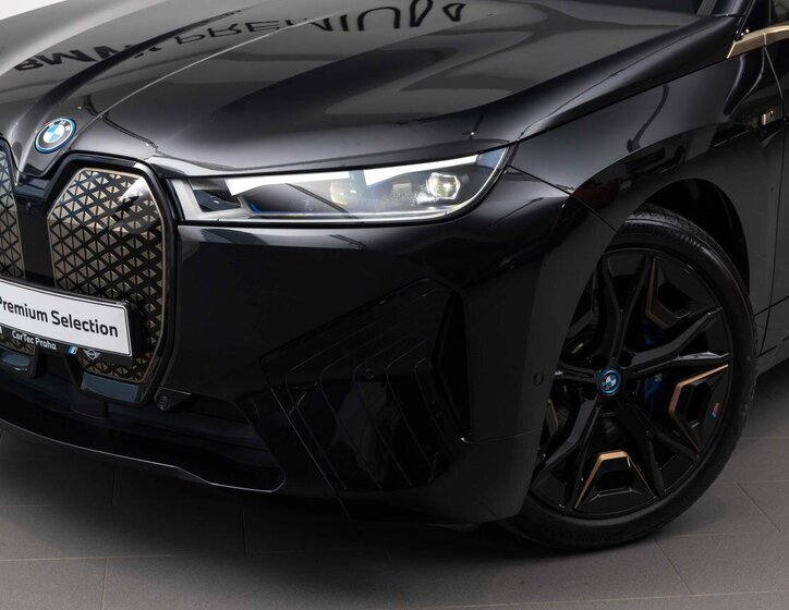 BMW iX SUV 0,0 455 kw