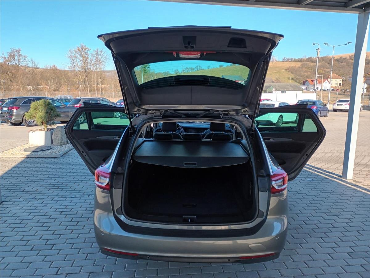 Opel Insignia Kombi 1,6 l 81 kw