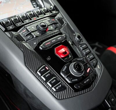 Lamborghini Aventador 33