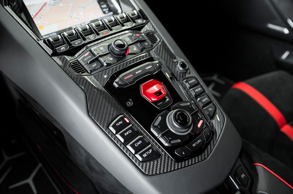 Lamborghini Aventador