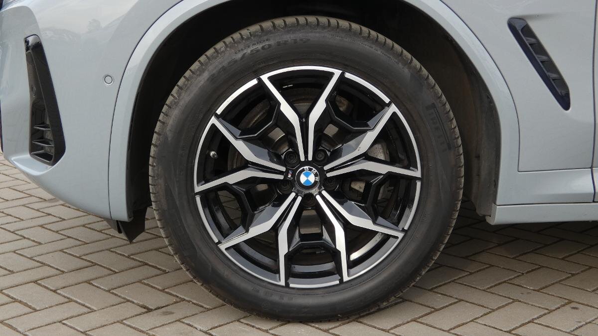 BMW X3 SUV / Terénní 2,0 l 140 kw